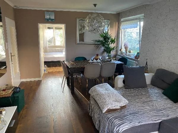 Gepflegte 3-Zimmer-Eigentumswohnung mit 2 Balkonen, Gartenzugang und großem Garten in Leinfelden-Echterdingen